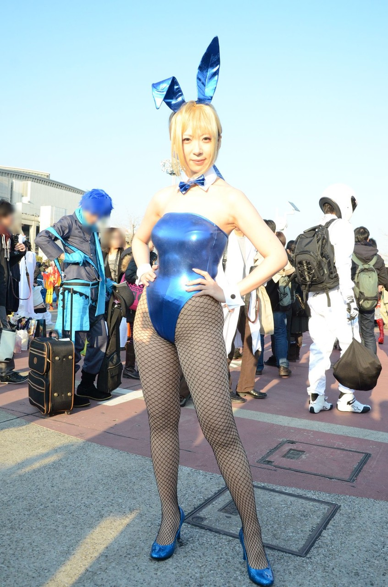 Illustration for article titled Salute Comiket's Cosplay Insanity: Day One